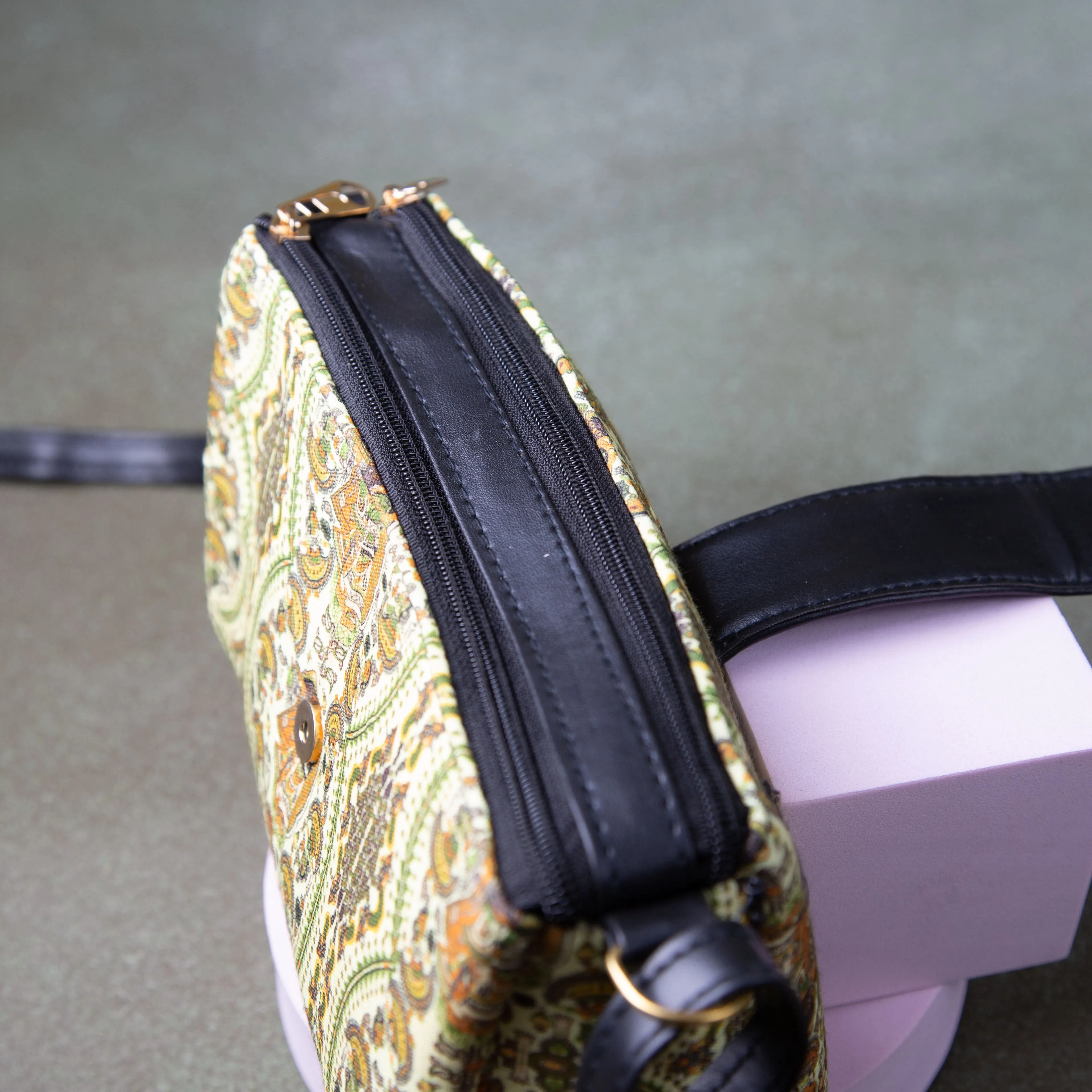 Easy Slings White with Green Kalamkari Design- (Double partition)