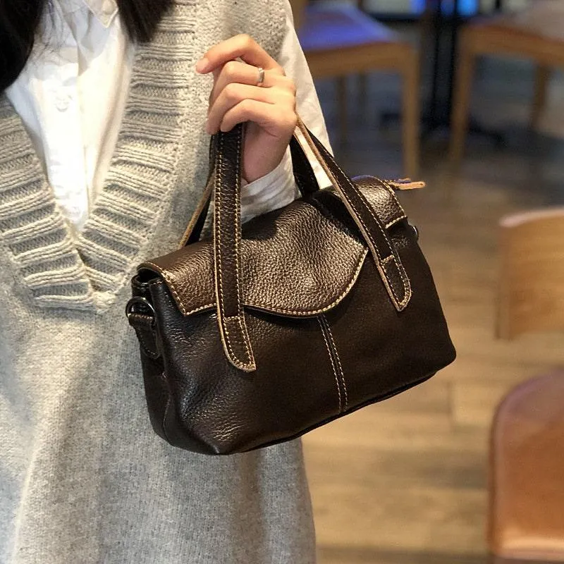 Minimalist Leather Handbag, Leather Crossbody Purse, Small Minimalist Leather Shoulder Bag, Valentines Day Gift, Anniversary Gift for Her