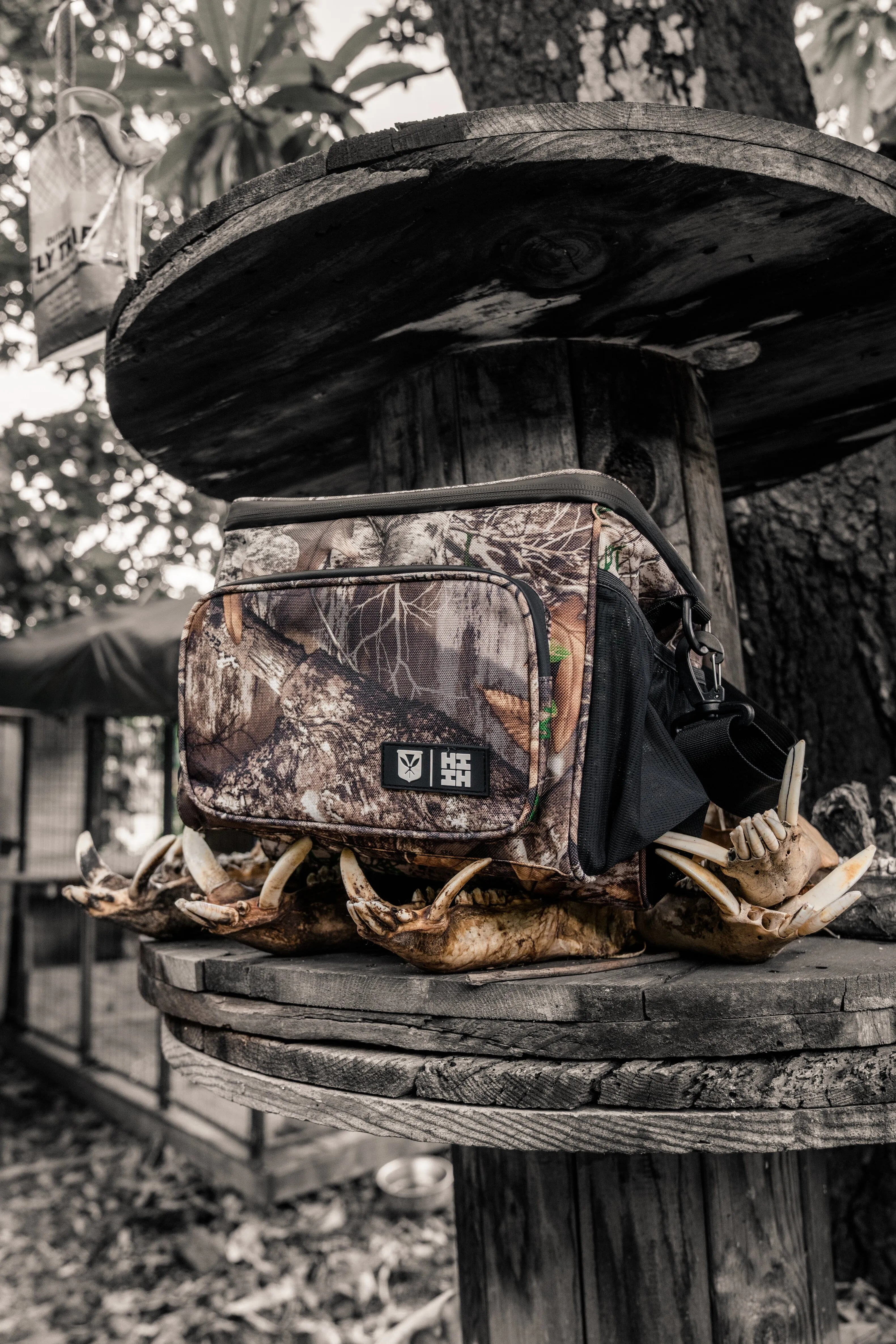 REAL TREE COLLAB SOFT LUNCH BOX